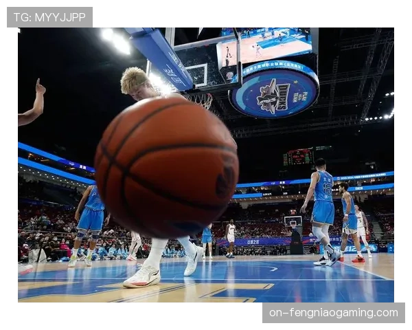 下赛季CBA或将启用新型复合材料篮球，已进入球员测试阶段